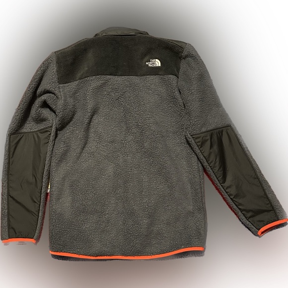 The North Face snap button up jacket. - Picture 2 of 3